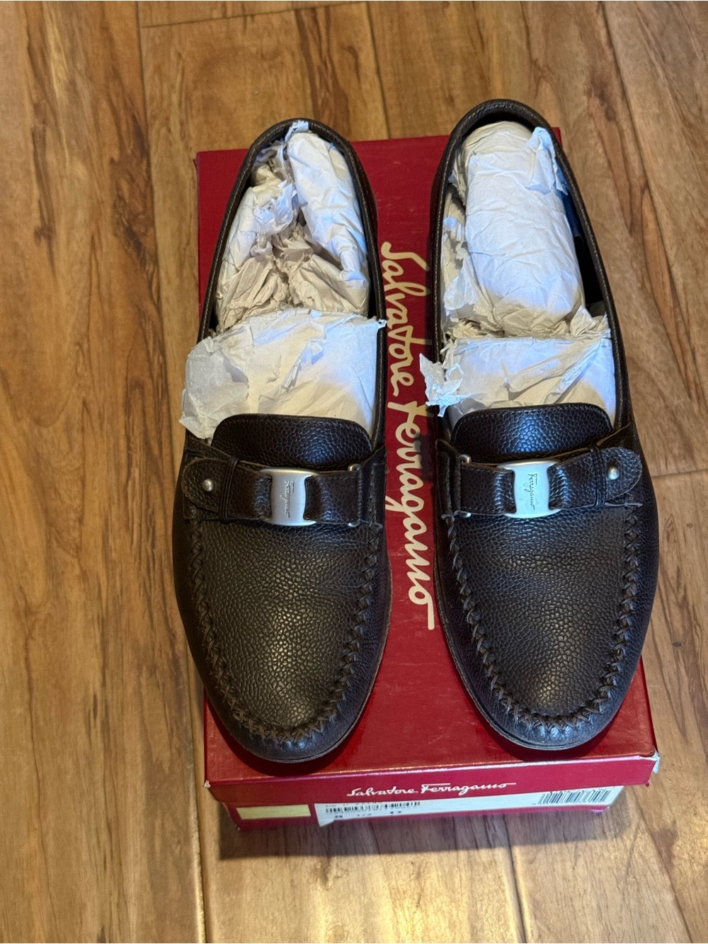 Vintage Ferragamo Brown Dress
Shoes size 8.5
